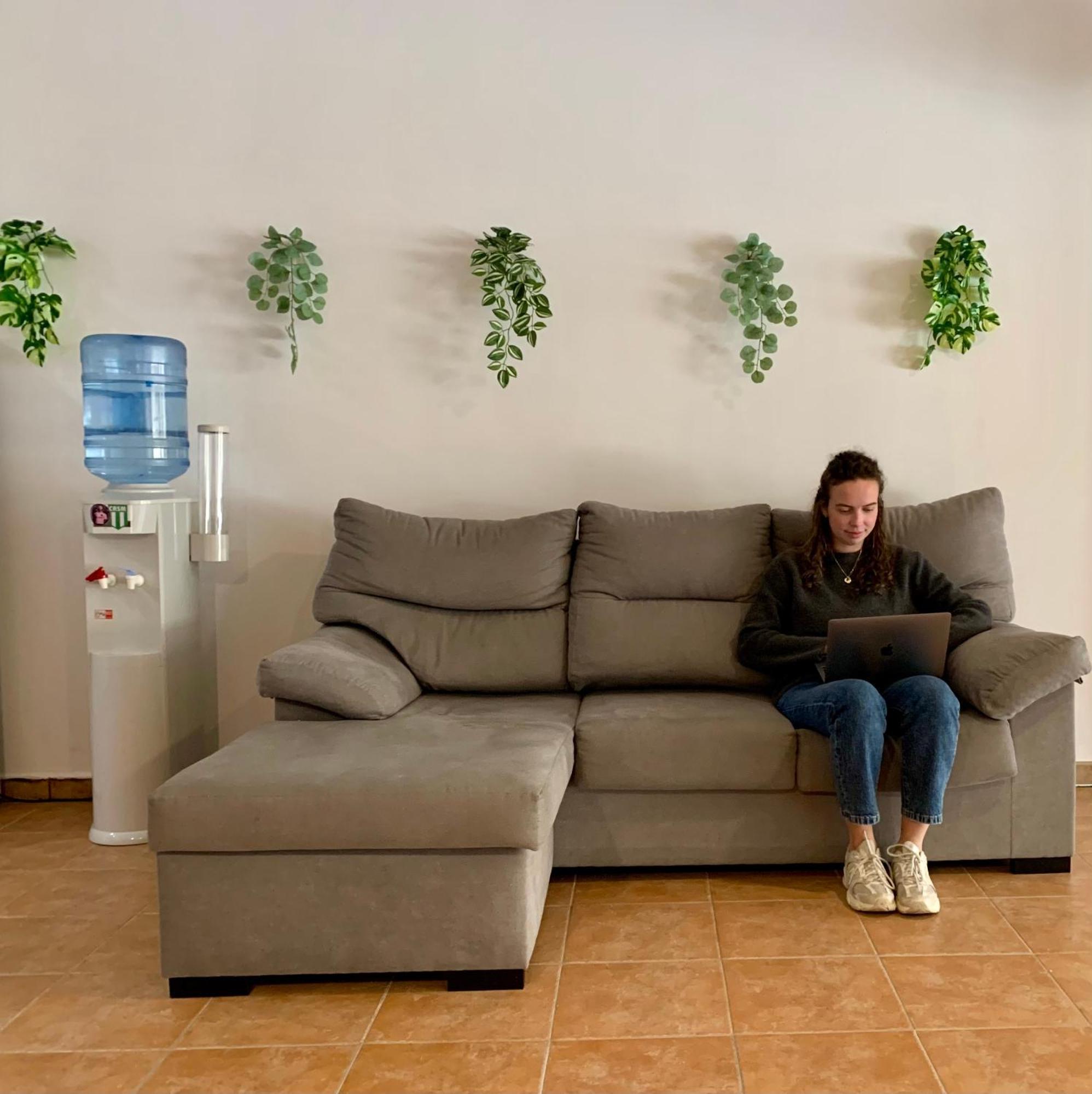 Spanglish Hostel Benidorm Luaran gambar