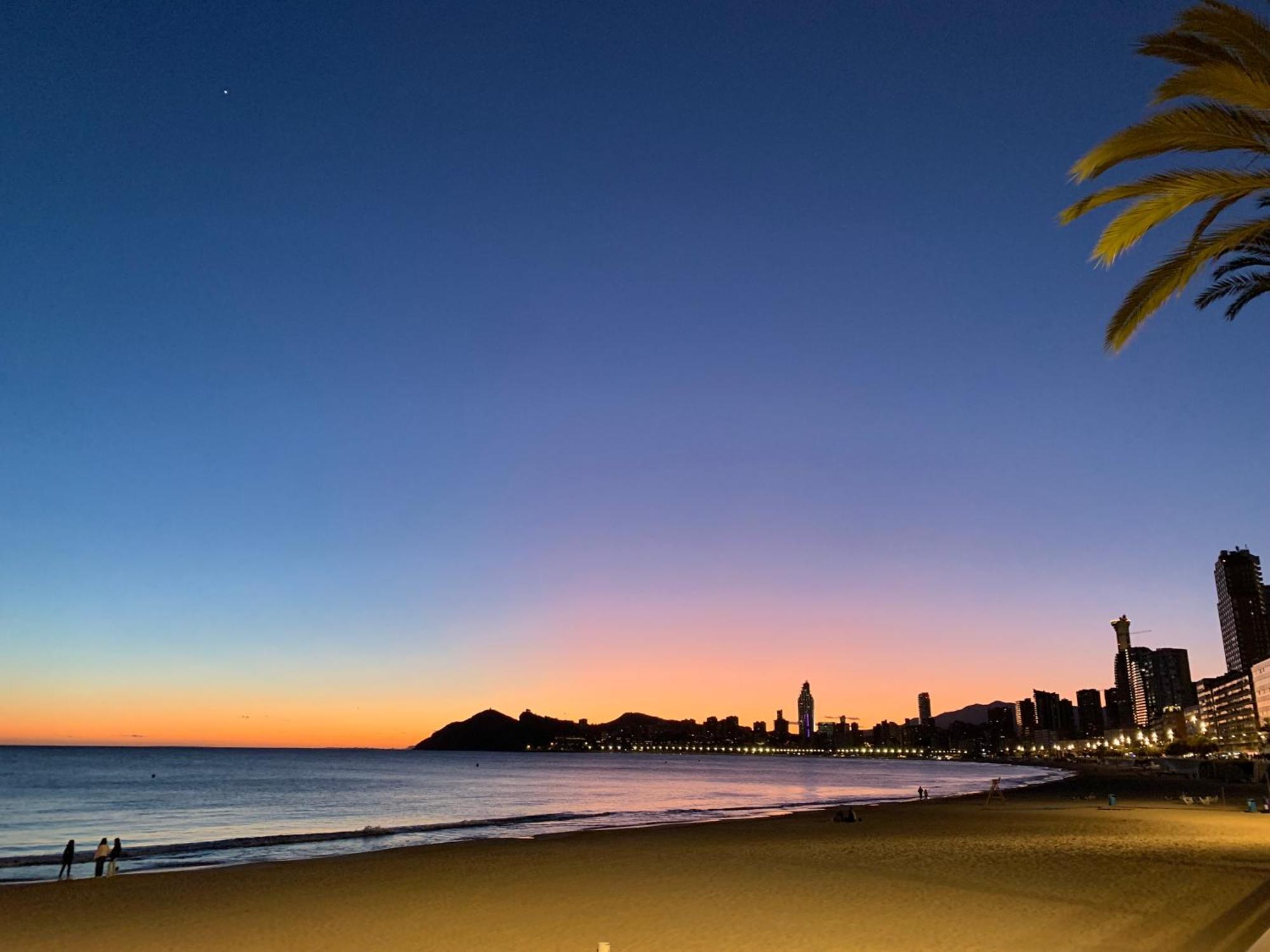 Spanglish Hostel Benidorm Luaran gambar