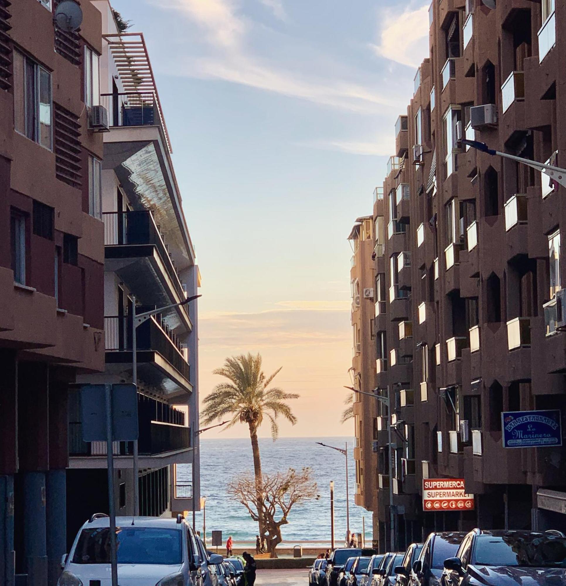 Spanglish Hostel Benidorm Luaran gambar