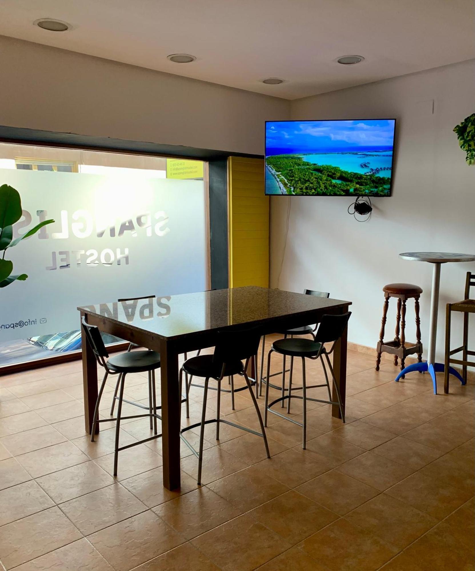Spanglish Hostel Benidorm Luaran gambar