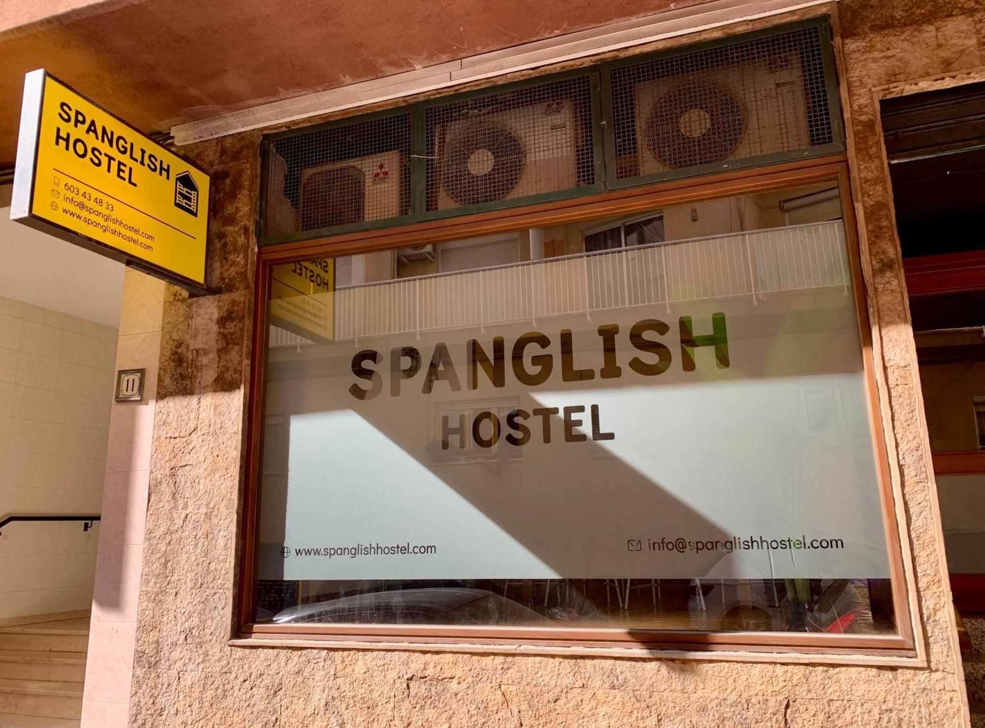 Spanglish Hostel Benidorm Luaran gambar