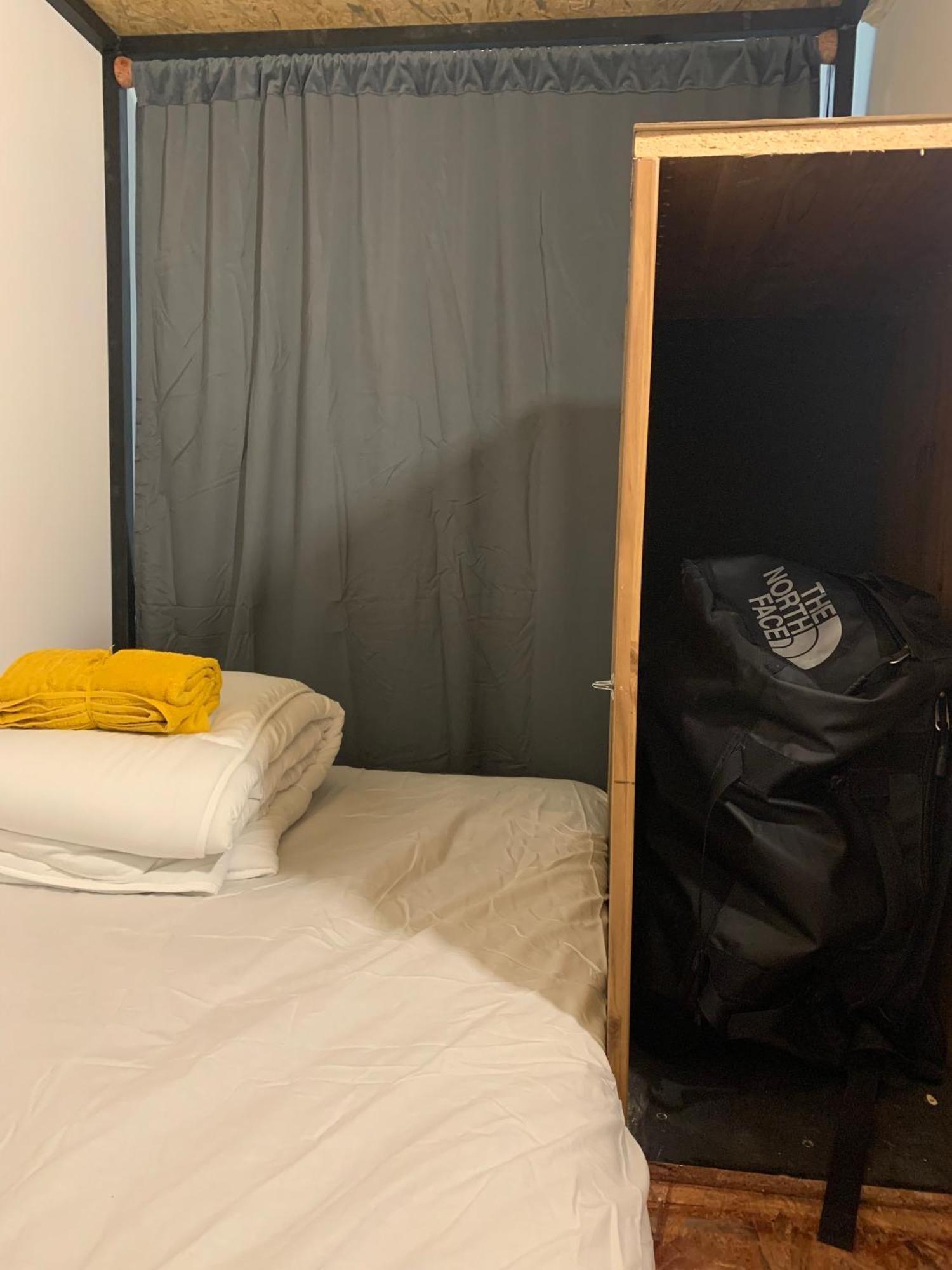Spanglish Hostel Benidorm Luaran gambar