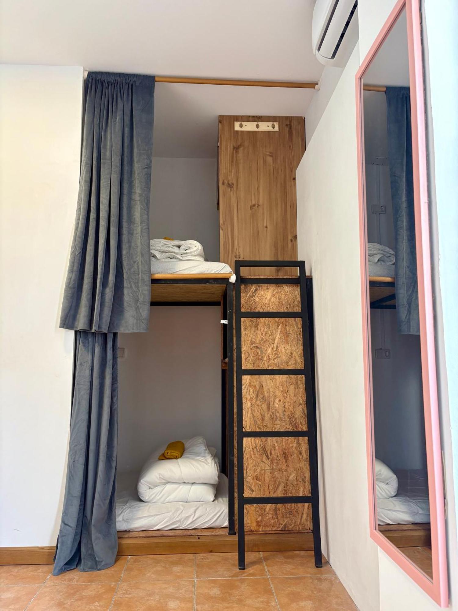 Spanglish Hostel Benidorm Luaran gambar