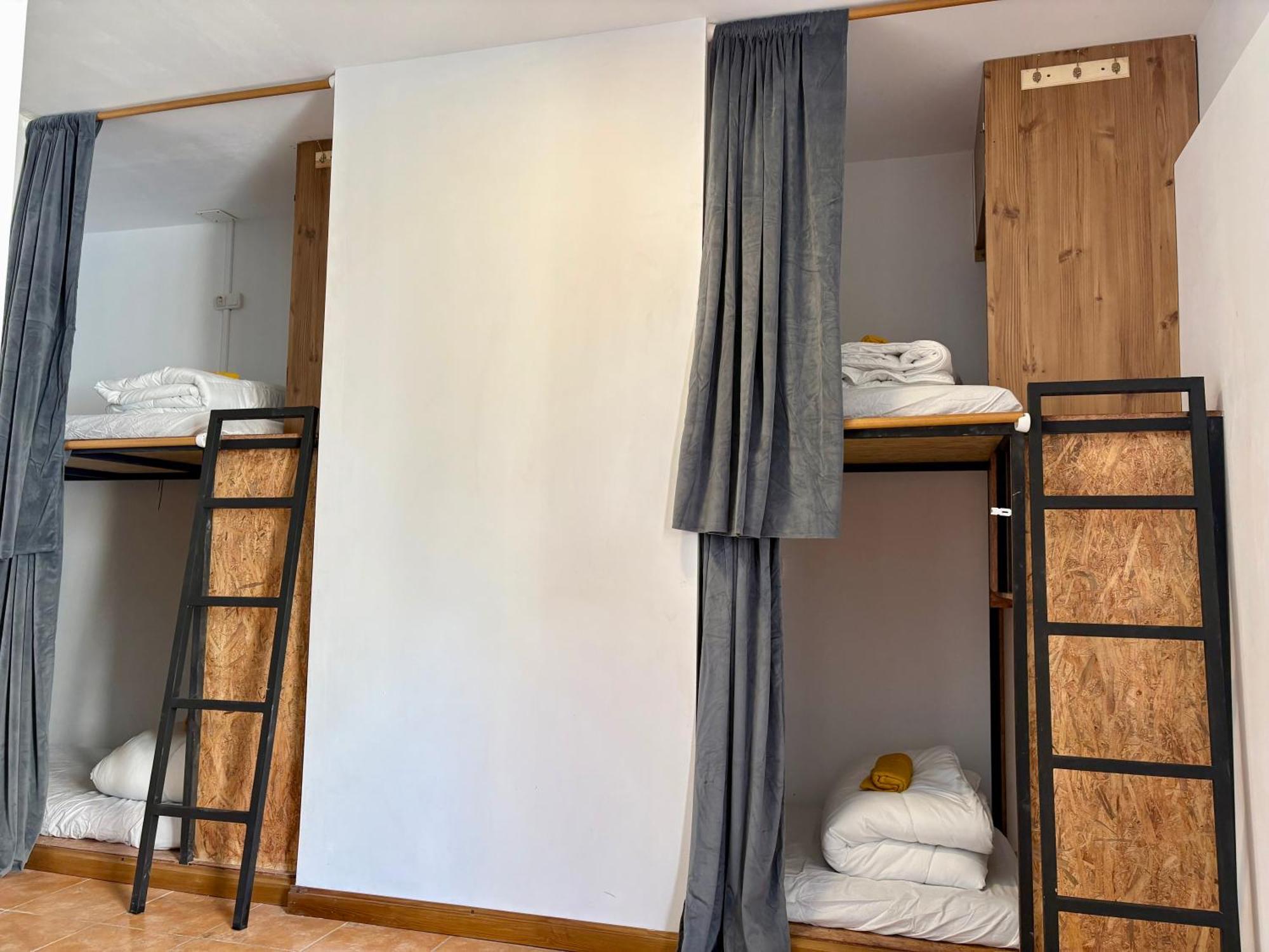 Spanglish Hostel Benidorm Luaran gambar