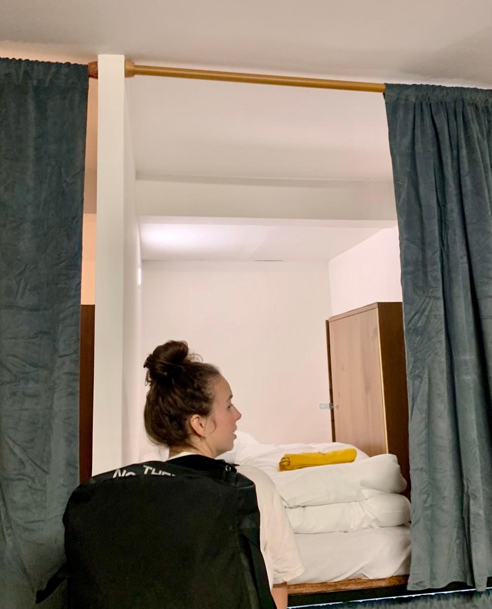Spanglish Hostel Benidorm Luaran gambar